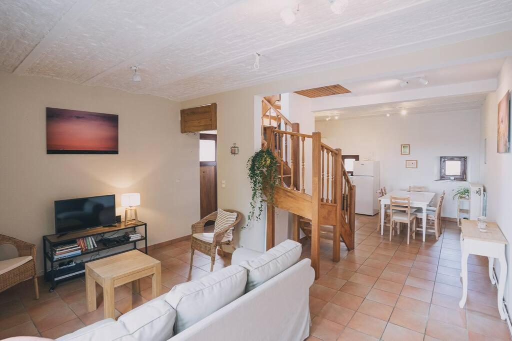 A L'Entree Du Verger - Charmante Maison En Pierres دينانت المظهر الخارجي الصورة